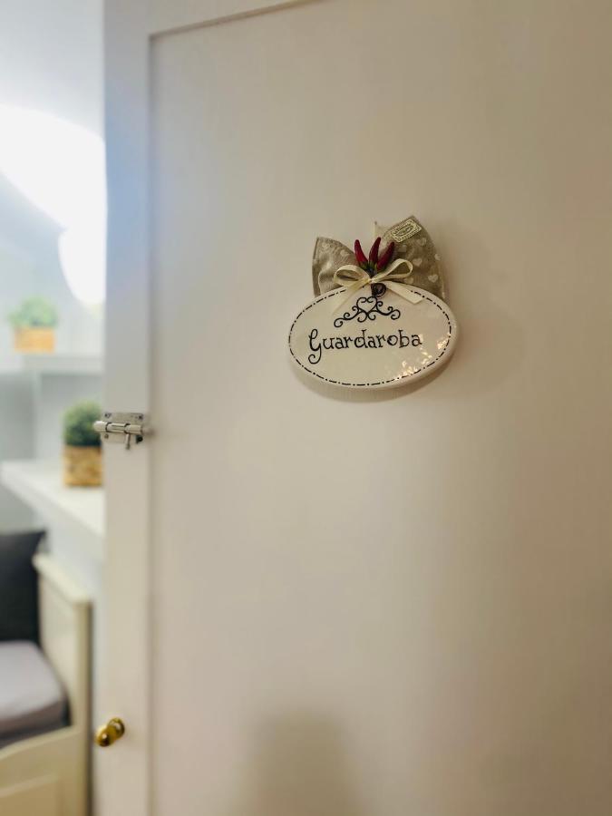 Casa Ninetta - Spaccanapoli - Il Tipico Pianterreno Della Napoli Antica! Extérieur photo